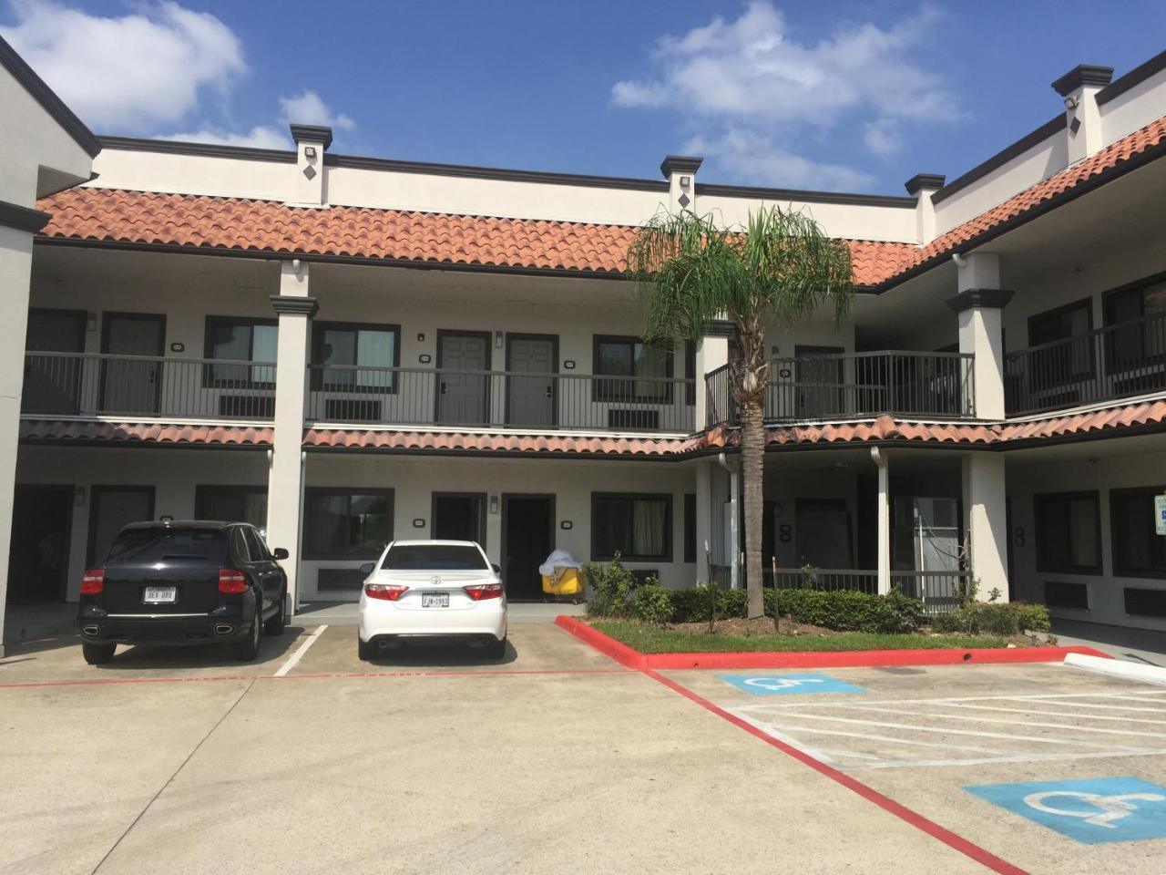 Island Suites Hobby Airport Houston Exterior foto